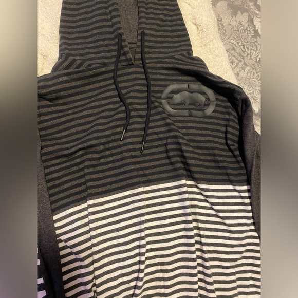 ECKO Unlimited | L long sleeve hooded striped black grey and white shirt - Picture 3 of 4